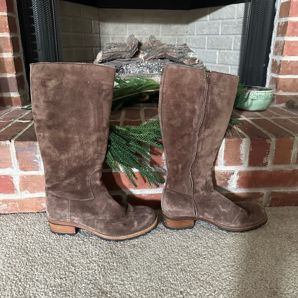 UGG Suede boots
